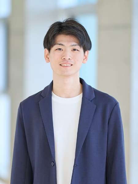 商学部　商業学科 4年　新井　翔大さん