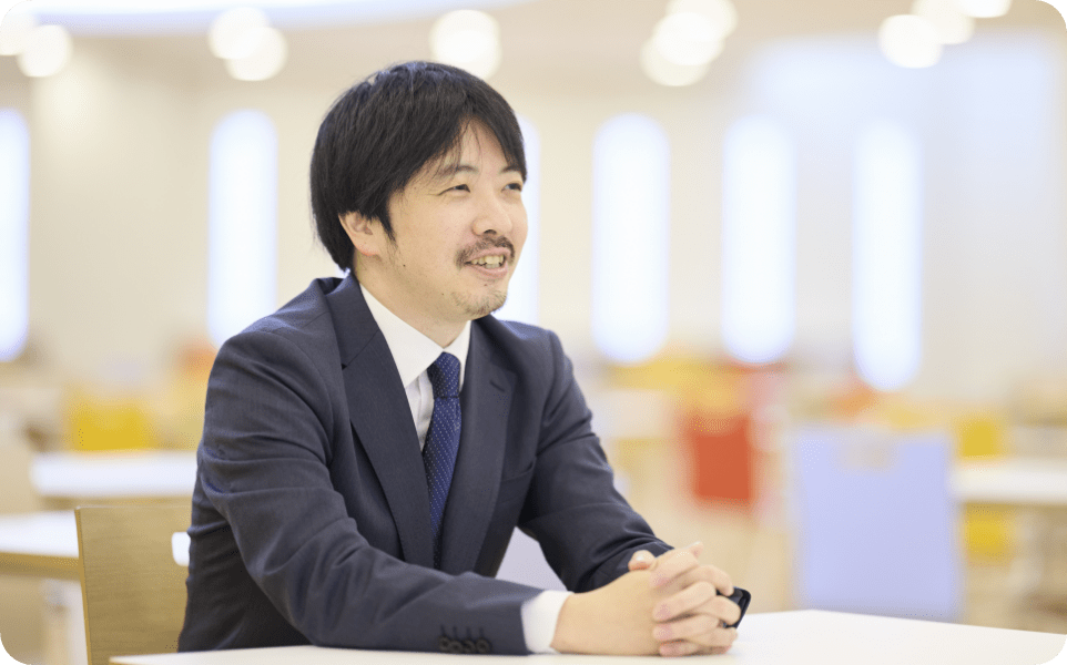 宮岡 暁 専任講師