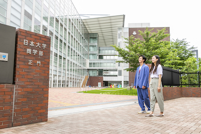 @正門